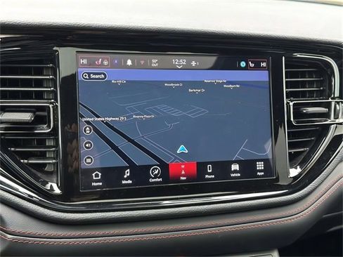 Used 2024 Dodge Durango GT image 2