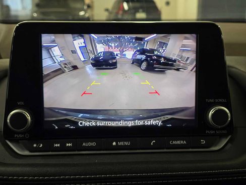 Used 2023 Nissan Rogue SV FWD image 30