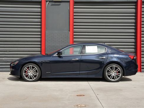 Used 2021 Maserati Ghibli S GranLusso RWD image 7