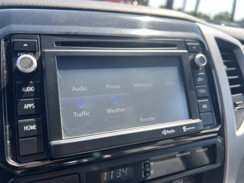 Used 2014 Toyota Tacoma PreRunner w/ SR5 Package RWD image 24