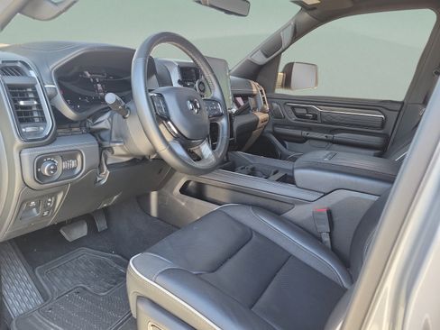 Used 2025 RAM 1500 Limited AWD/4WD image 14
