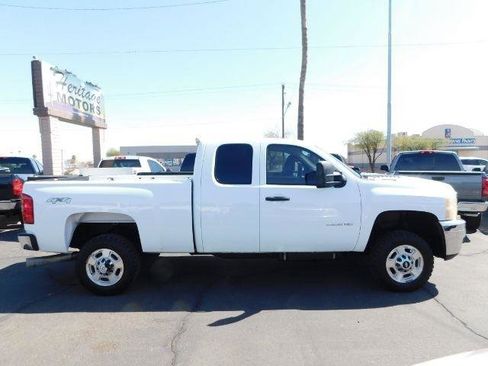 Used 2011 Chevrolet Silverado 2500 LT w/ Interior Plus Package image 7
