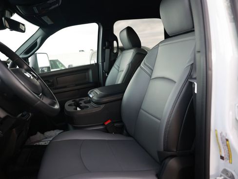 New 2026 RAM 3500 Tradesman AWD/4WD image 30