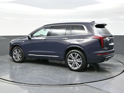 Certified 2025 Cadillac XT6 Premium Luxury image 4