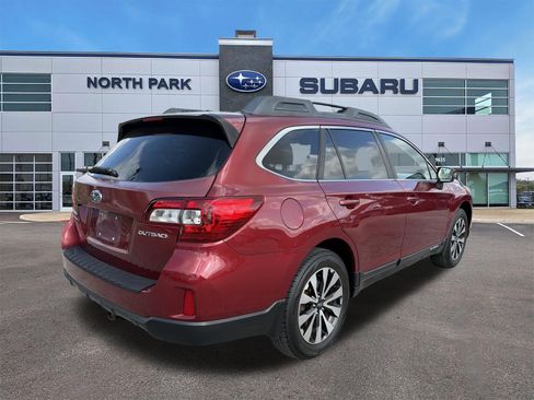 Used 2015 Subaru Outback 2.5i Limited AWD/4WD image 3