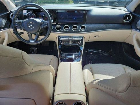 Used 2017 Mercedes-Benz E 300 4MATIC image 20