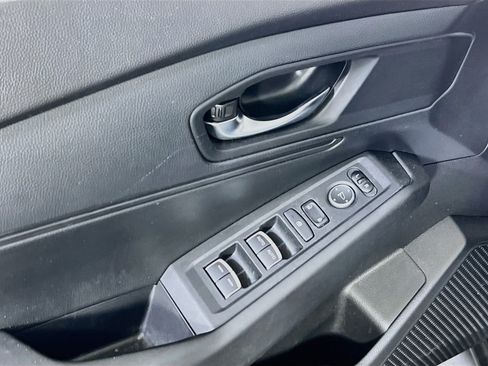 Used 2023 Honda Accord LX image 17
