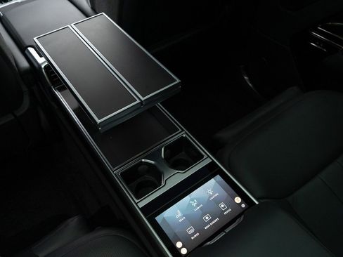 Used 2023 Land Rover Range Rover SV image 29