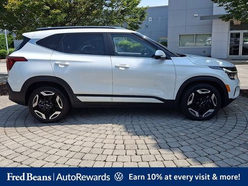 Used 2024 Kia Seltos SX w/ SX Sunroof Package AWD/4WD image 9