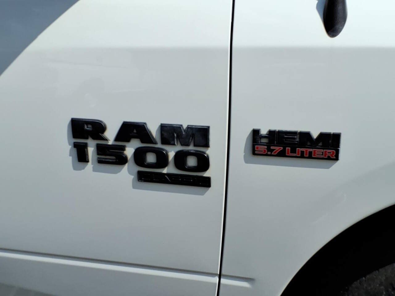 Used 2019 RAM 1500 Express w/ Express Value Package RWD image 10