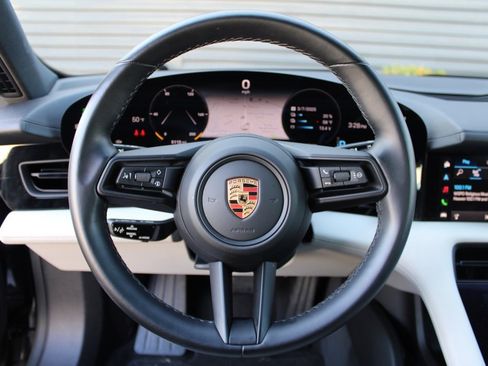 Used 2023 Porsche Taycan image 25