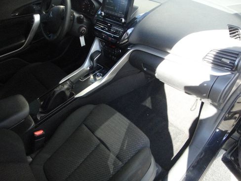 Used 2022 Mitsubishi Eclipse Cross LE AWD/4WD image 14