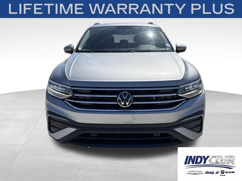 Used 2022 Volkswagen Tiguan S FWD image 2