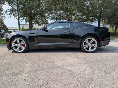 Used 2023 Chevrolet Camaro LT w/ RS Package RWD image 5