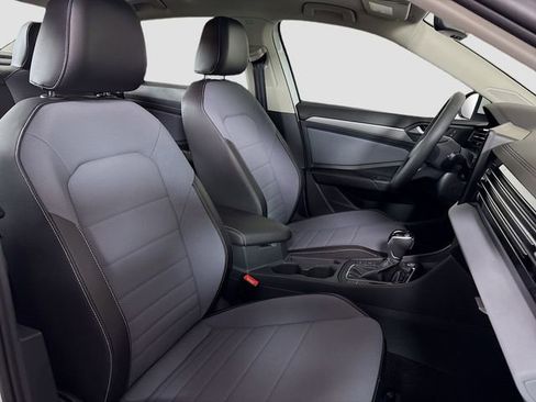 New 2026 Volkswagen Jetta SE FWD image 29