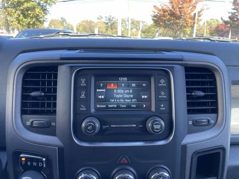 Used 2019 RAM 1500 Express image 25