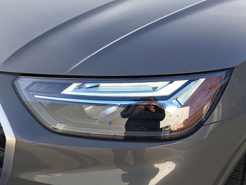 Used 2023 Audi Q5 e Premium w/ Convenience Package image 35