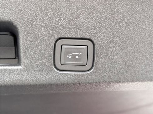 Used 2024 Chevrolet Traverse RS w/ LPO, Floor Liner Package image 16