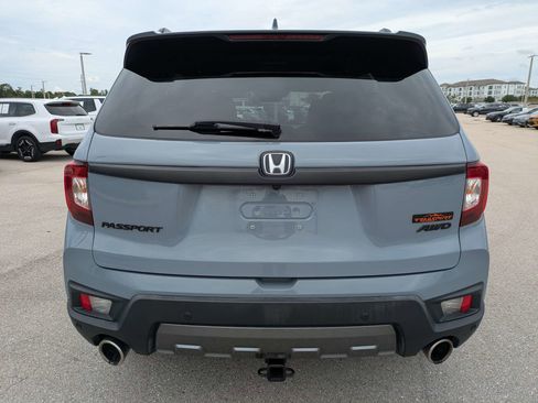 Used 2023 Honda Passport TrailSport image 6