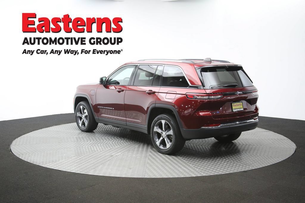 Used 2023 Jeep Grand Cherokee 4WD 4xe w/ Luxury Tech Group II image 66