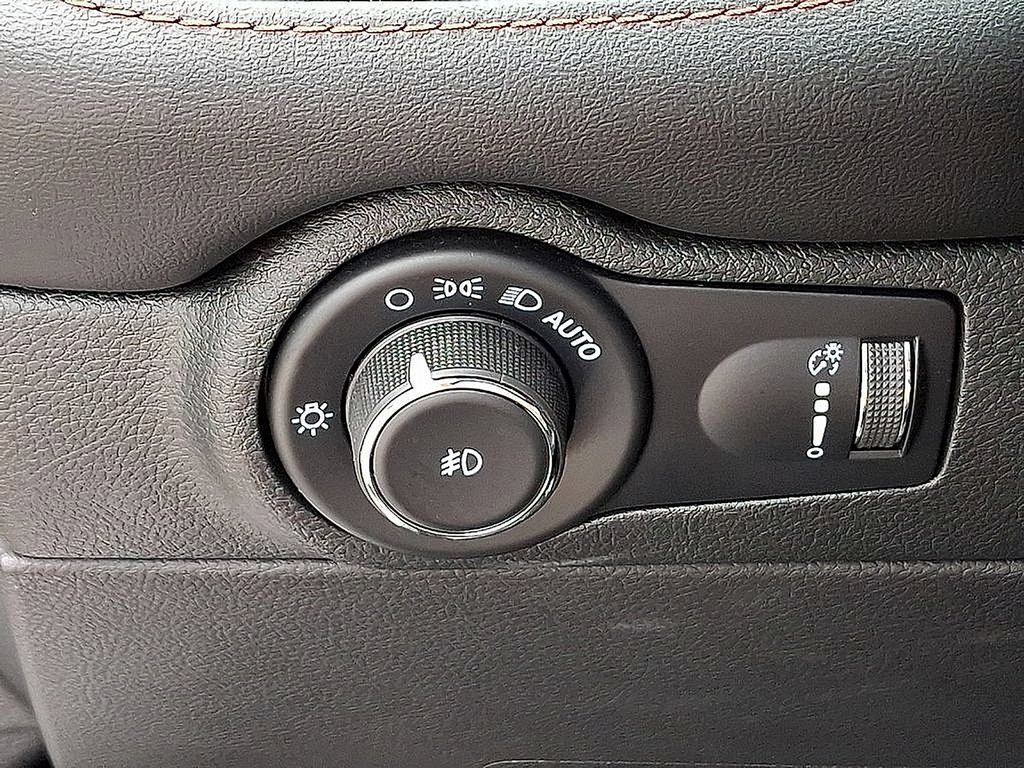 Used 2023 Dodge Durango GT AWD/4WD image 27