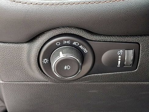 Used 2023 Dodge Durango GT AWD/4WD image 27