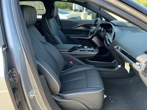 New 2026 Cadillac Lyriq V image 22