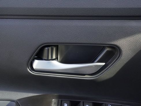 New 2026 Nissan Kicks SV image 8