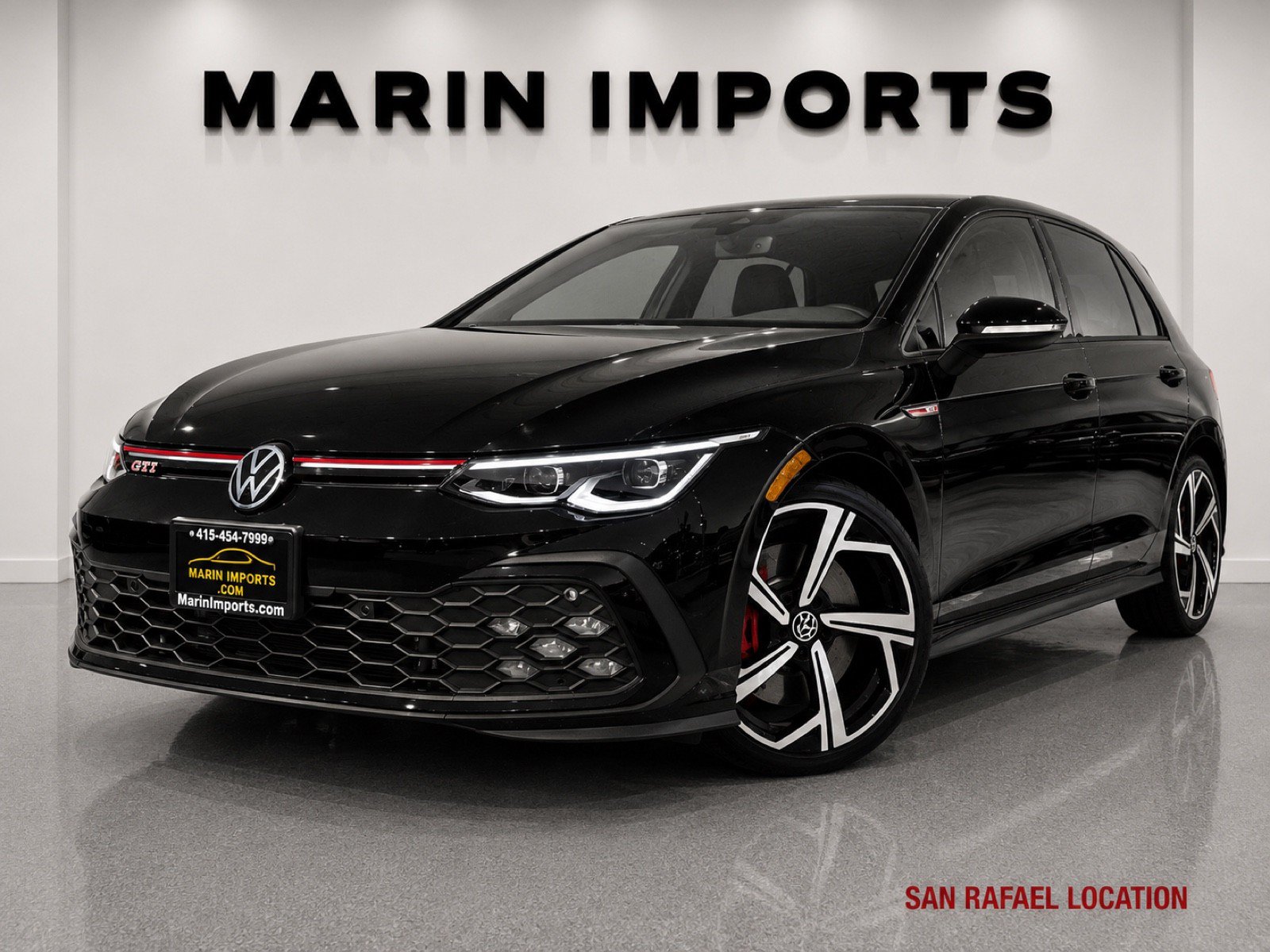 Used 2024 Volkswagen GTI SE FWD image 1