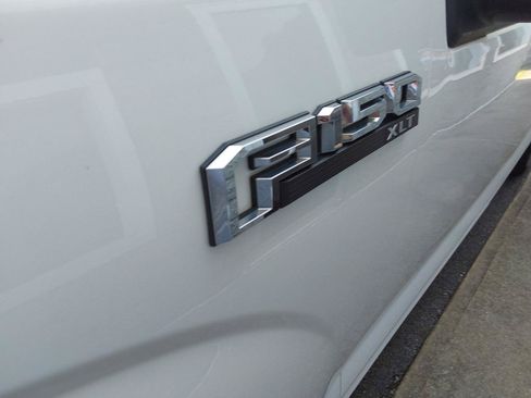 Used 2018 Ford F150 XLT w/ Trailer Tow Package AWD/4WD image 10