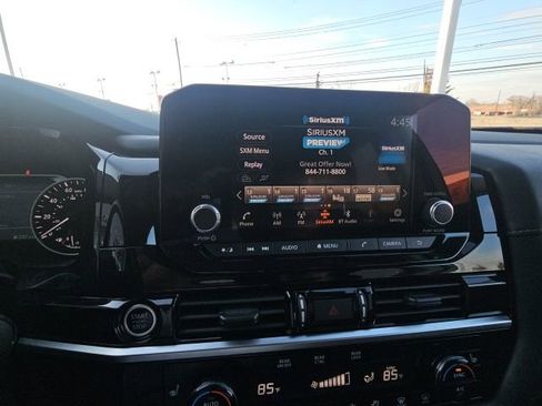 Certified 2024 Nissan Pathfinder SV w/ Lighting Package (N92) image 18