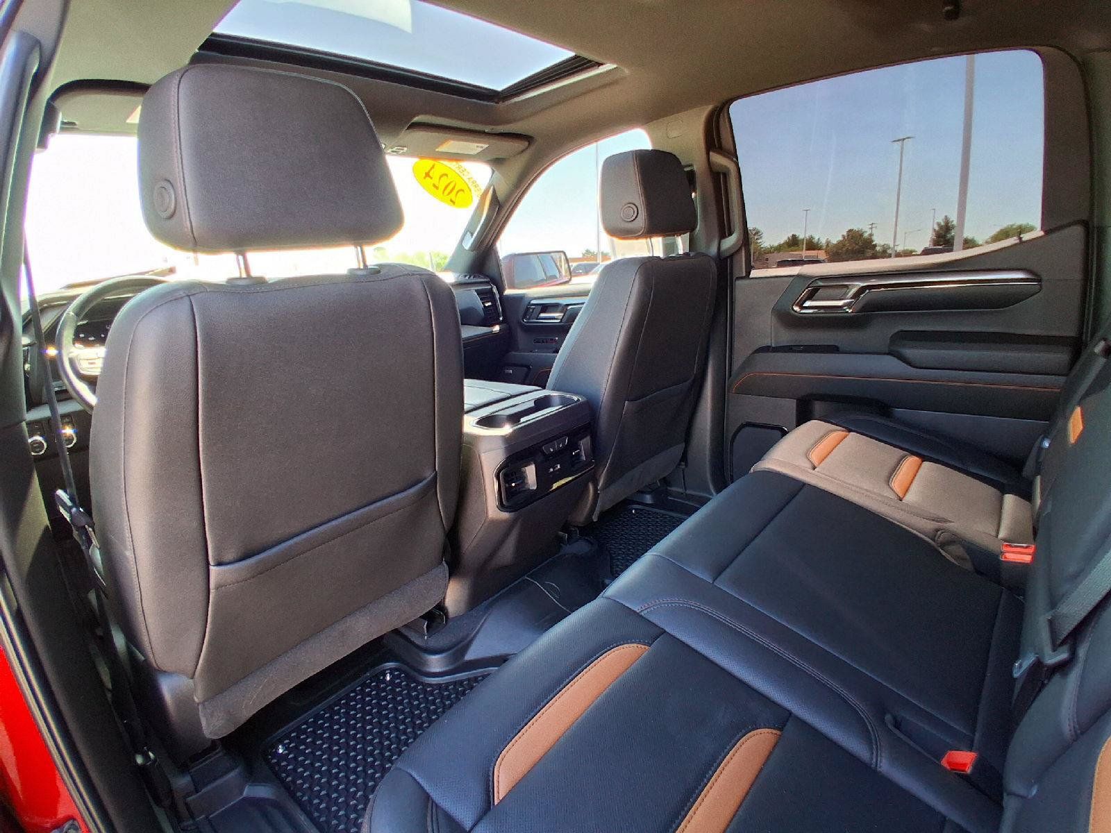 Used 2024 GMC Sierra 1500 AT4 w/ Technology Package AWD/4WD image 22