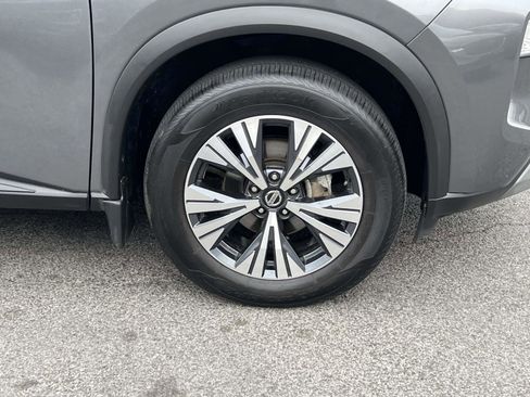 Used 2021 Nissan Rogue SV image 9