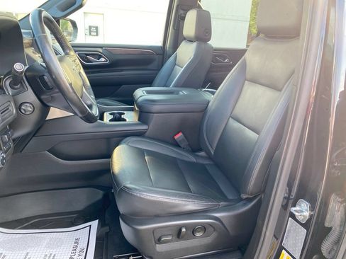 Used 2021 Chevrolet Tahoe Z71 w/ Z71 Signature Package AWD/4WD image 11