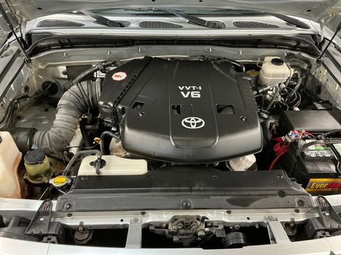 Used 2007 Toyota FJ Cruiser 4WD image 9