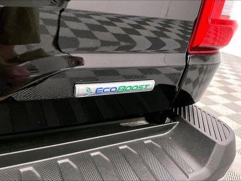 Used 2022 Ford F150 Lariat w/ Equipment Group 502A High image 9