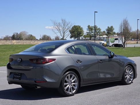 Used 2019 MAZDA MAZDA3 AWD Sedan w/ Select Package image 7