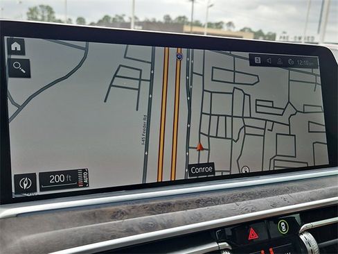 Used 2022 BMW X5 xDrive45e image 2