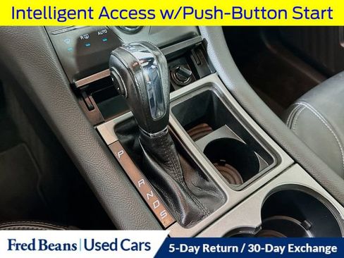 Certified 2018 Ford Taurus SEL w/ Equipment Group 201A FWD image 22