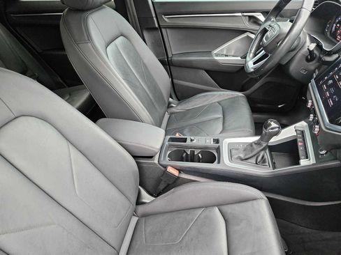 Used 2020 Audi Q3 2.0T Premium w/ Convenience Package image 14