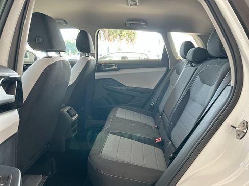 Certified 2025 Volkswagen Taos S FWD image 32