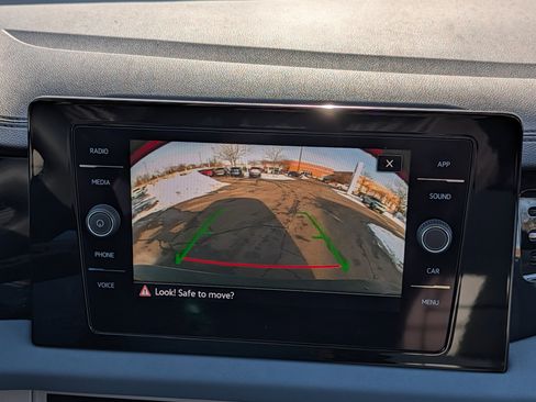 New 2026 Volkswagen Jetta SE FWD image 11