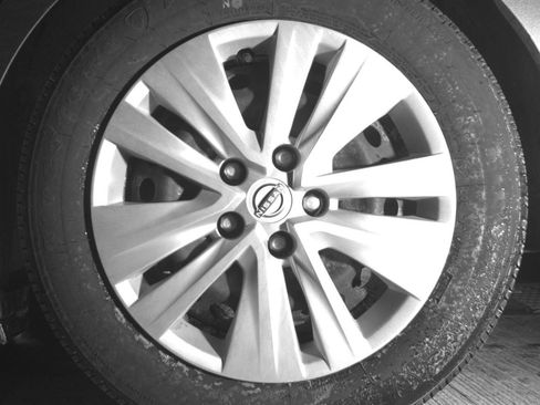 Used 2025 Nissan Sentra S FWD image 14