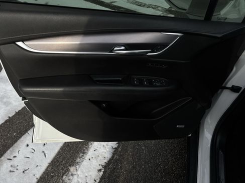 Used 2019 Cadillac XT5 Luxury image 23