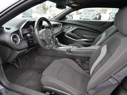 Used 2017 Chevrolet Camaro LT image 12