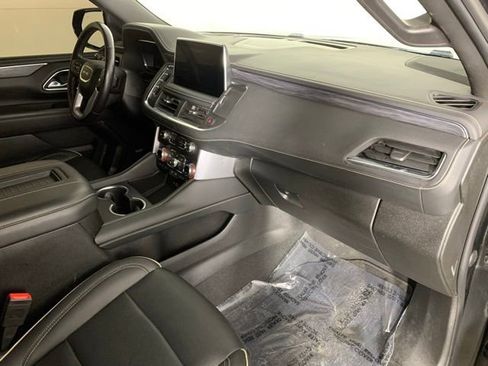 Used 2022 GMC Yukon SLT w/ SLT Premium Package AWD/4WD image 24