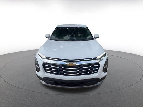 Used 2025 Chevrolet Equinox LT FWD image 4