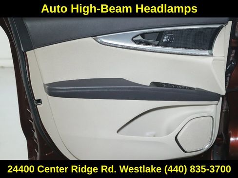 Used 2016 Lincoln MKX Reserve w/ Driver Assistance Package AWD/4WD image 16