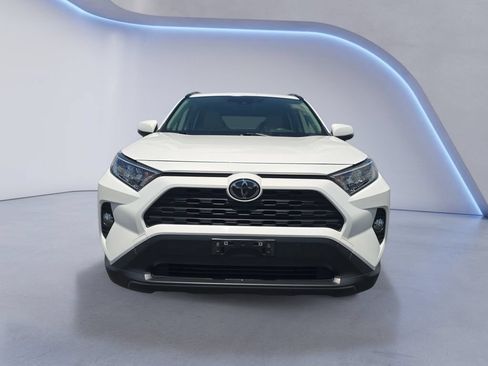 Used 2020 Toyota RAV4 XLE w/ Convenience Package AWD/4WD image 9