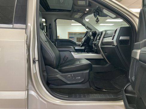 Used 2017 Ford F350 Lariat w/ Lariat Ultimate Package AWD/4WD image 22